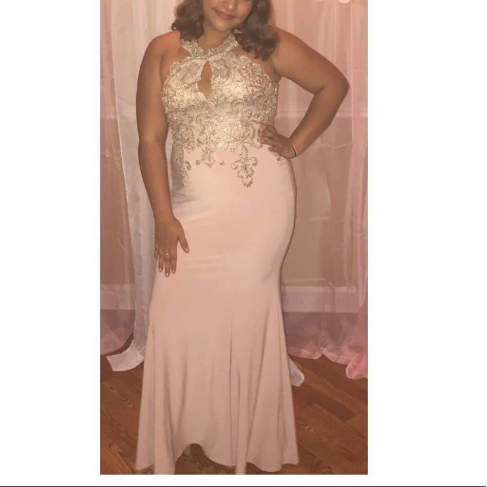 💗Pink and gold prom dress💗
